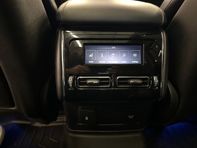 Used 2021 Lincoln Aviator Reserve w/ Equipment Group 208A AWD/4WD image 27