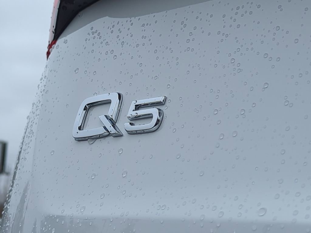 Used 2023 Audi Q5 e Premium image 32