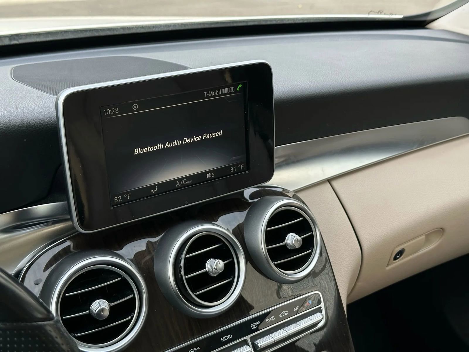 Used 2015 Mercedes-Benz C 300 4MATIC Sedan image 25