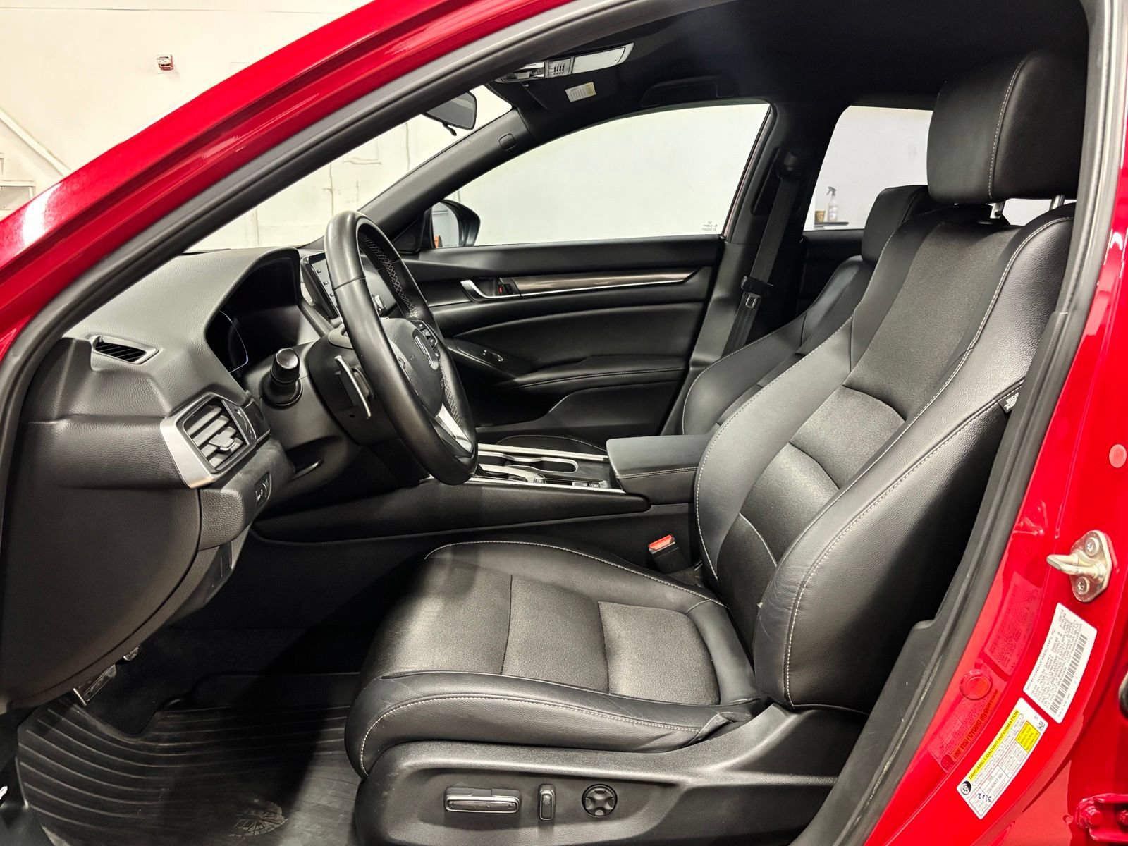 Used 2019 Honda Accord Sport image 17