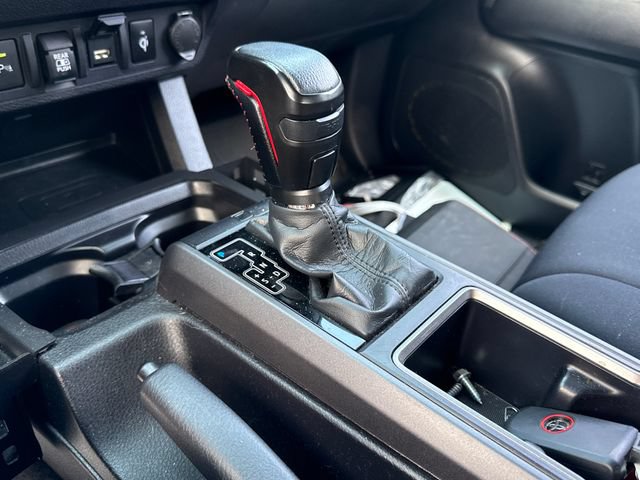 Used 2021 Toyota Tacoma TRD Off-Road w/ Technology Package AWD/4WD image 30