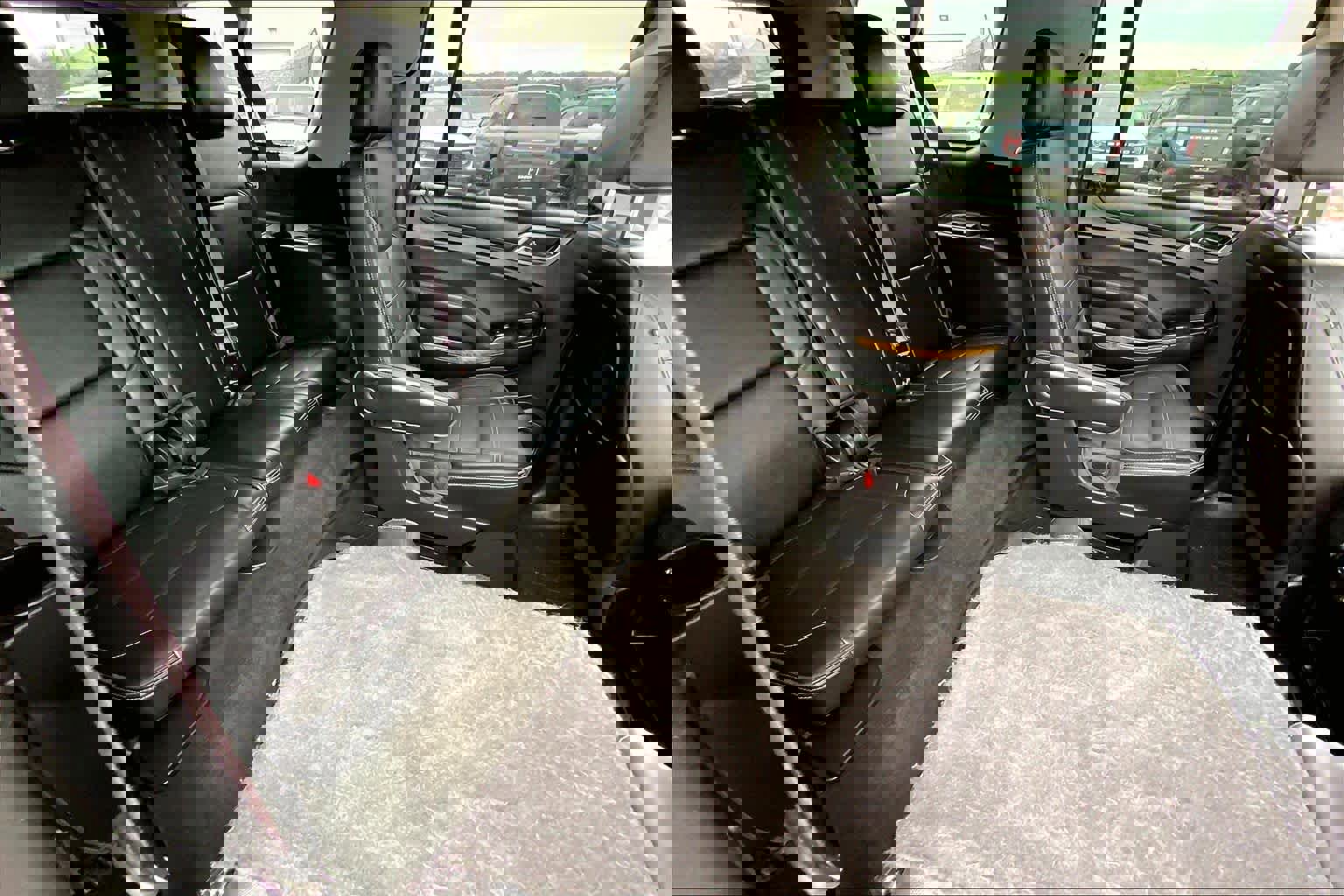 Used 2016 GMC Yukon XL Denali w/ Open Road Package image 18