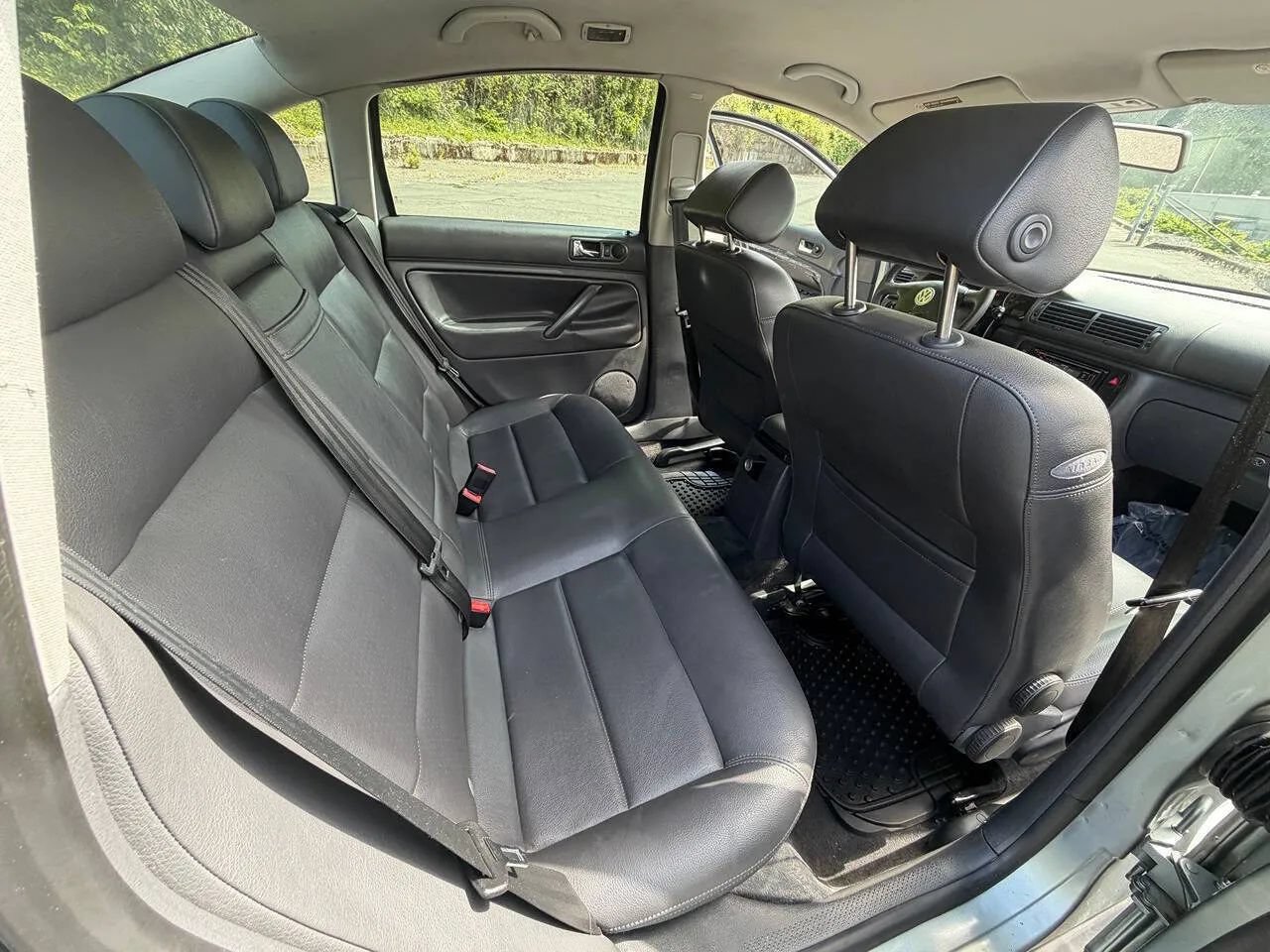 Used 2005 Volkswagen Passat GL FWD image 65