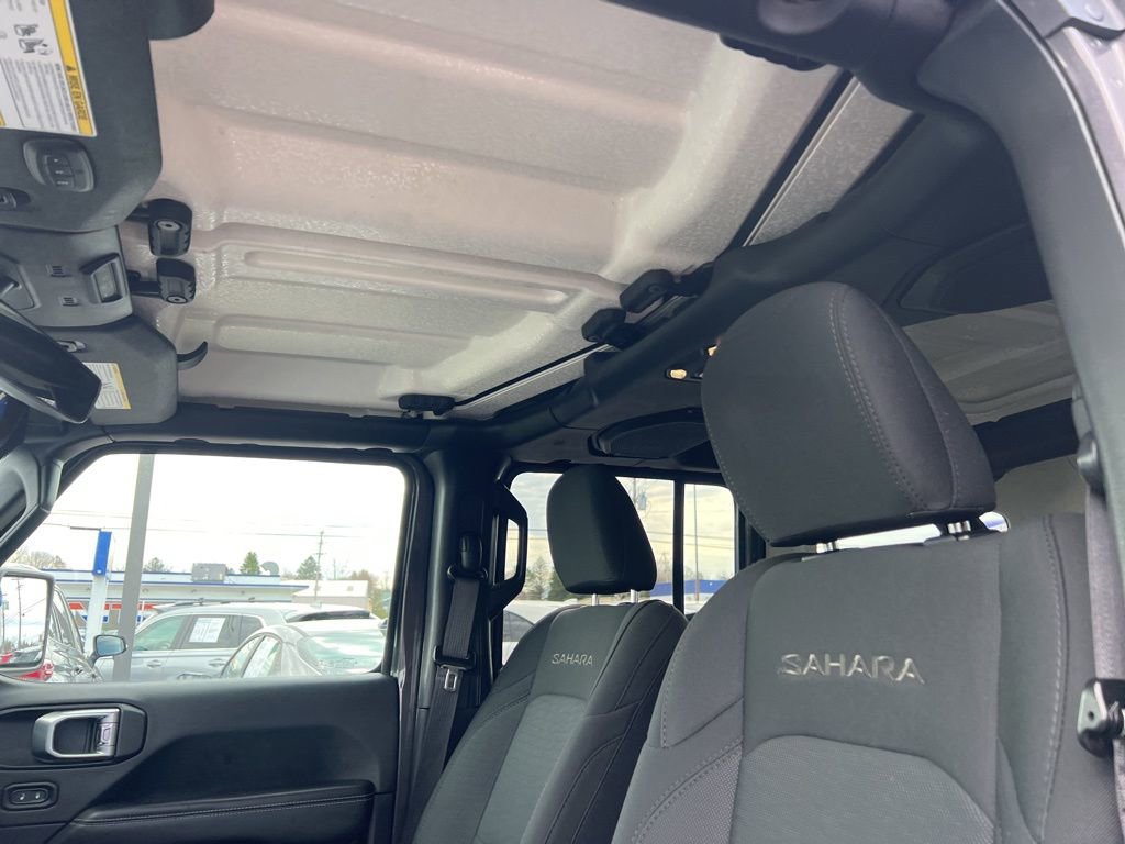 Used 2020 Jeep Wrangler Unlimited Sahara AWD/4WD image 18