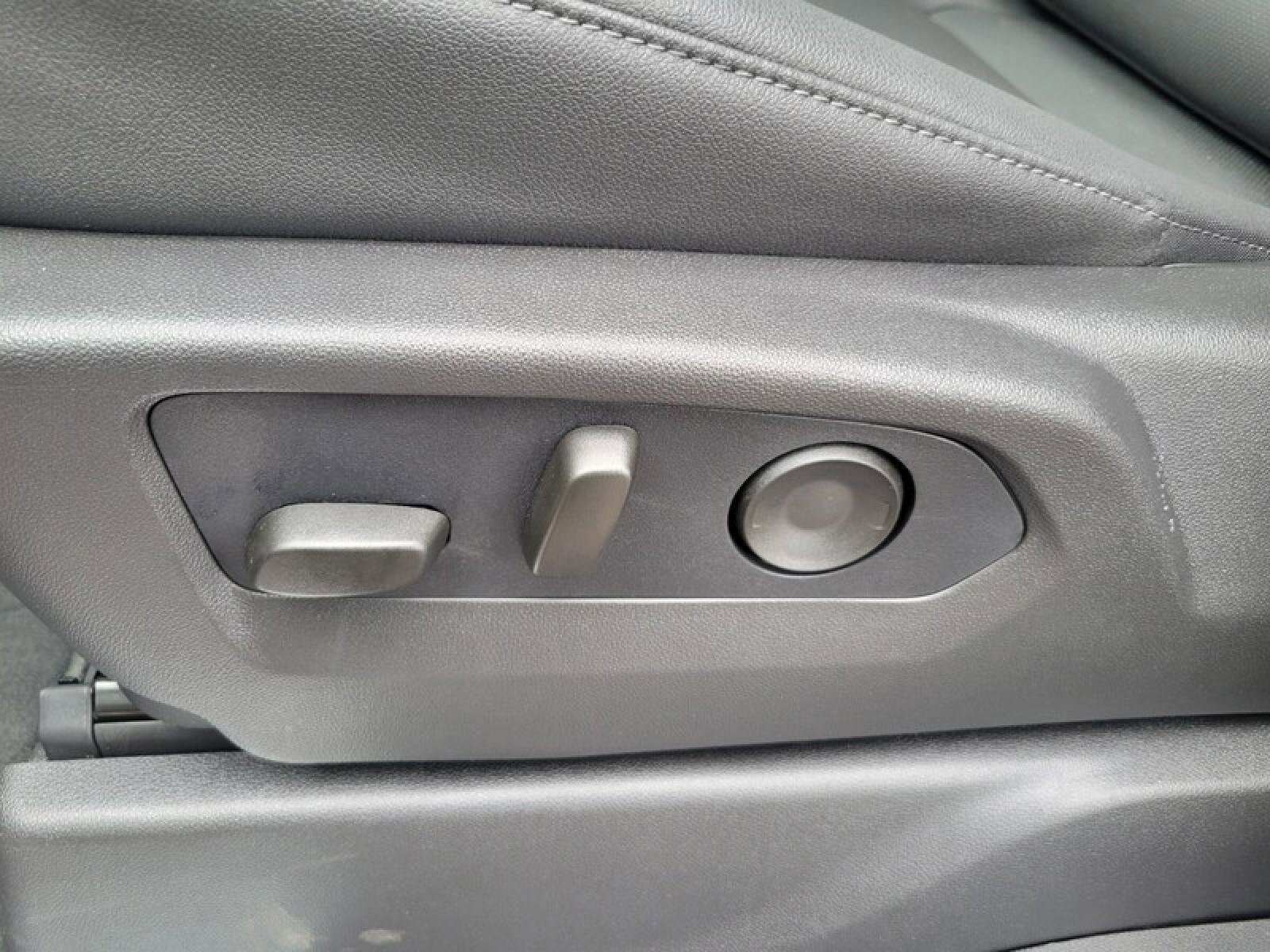 New 2026 GMC Sierra 1500 SLT w/ SLT Premium Plus Package image 19