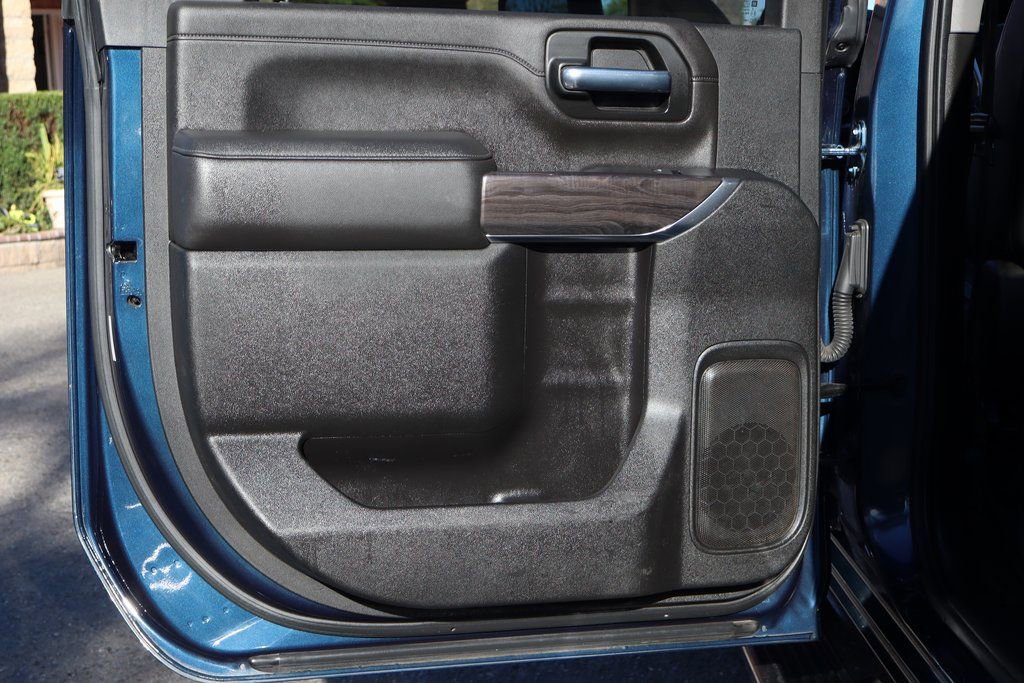 Used 2020 Chevrolet Silverado 3500 LTZ w/ LTZ Plus Package AWD/4WD image 39
