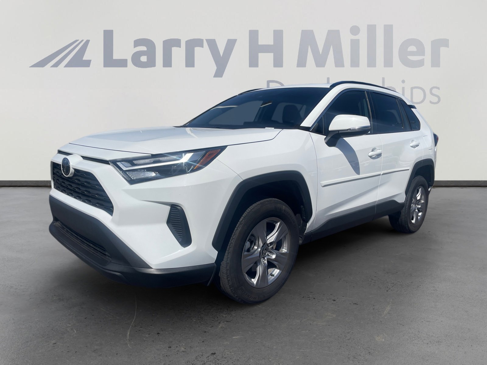 Certified 2022 Toyota RAV4 XLE w/ XLE Grade Weather Package