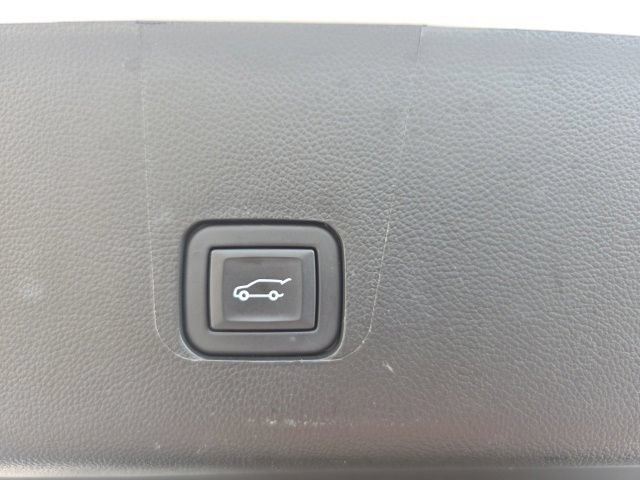 Used 2023 Chevrolet Traverse LT FWD image 56