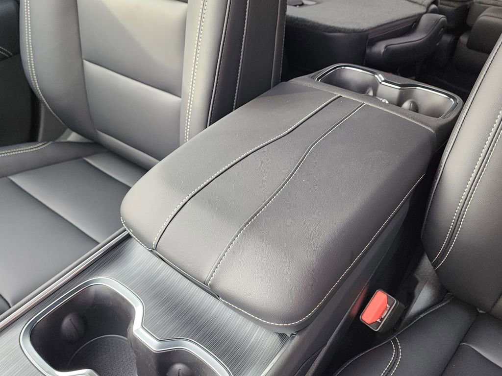 New 2026 GMC Acadia Elevation w/ Black Edition FWD image 32