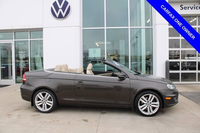 Used 2015 Volkswagen Eos Executive image 5
