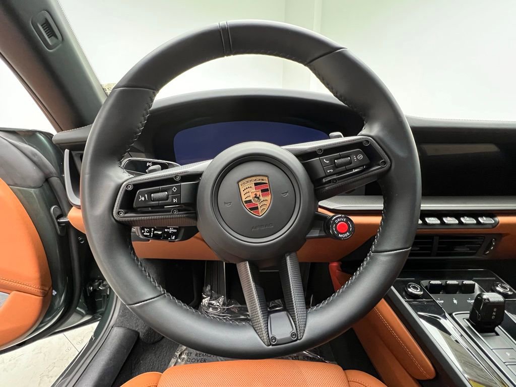 Used 2025 Porsche 911 Carrera 4 GTS image 7