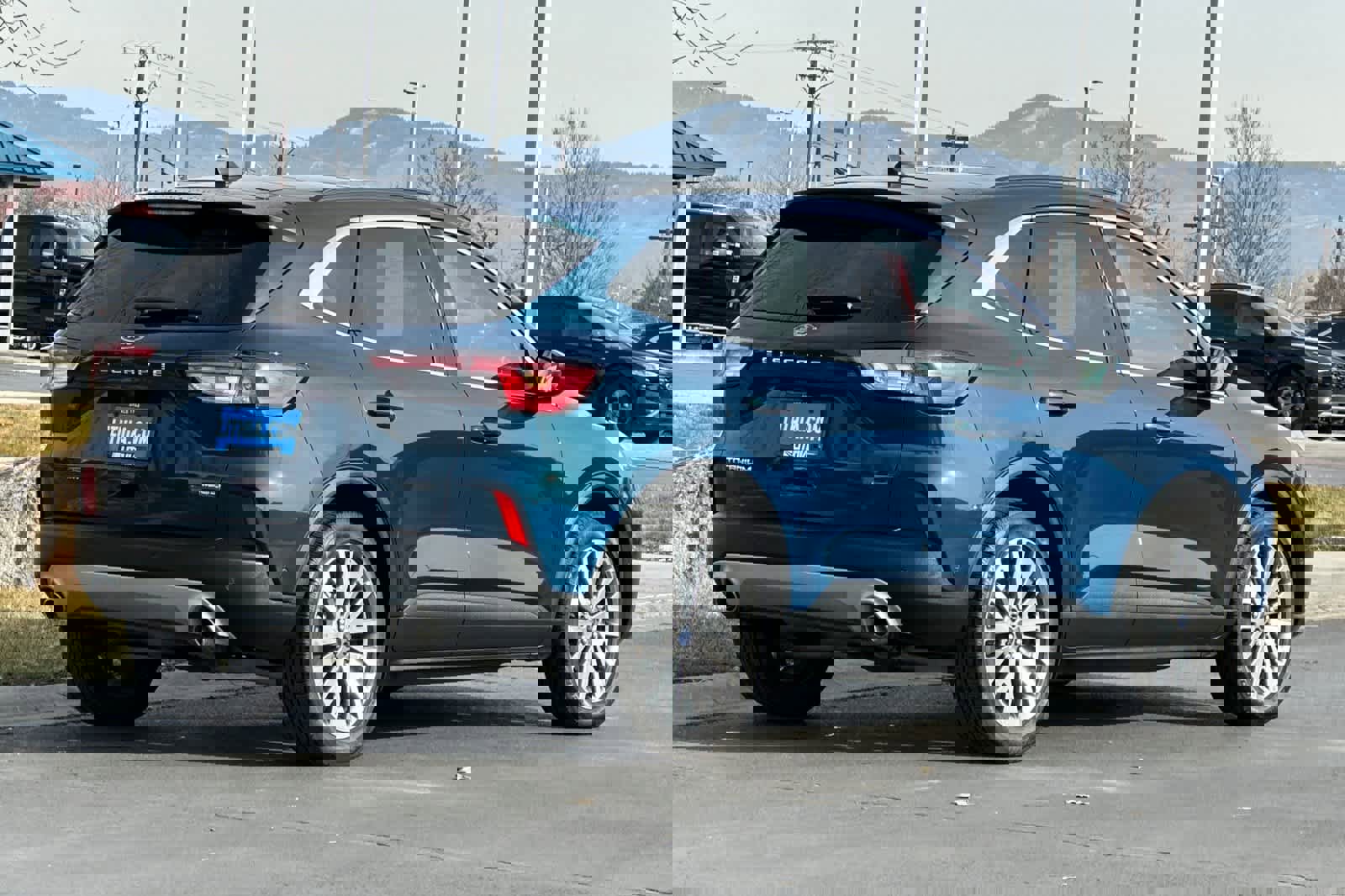 Used 2020 Ford Escape Titanium w/ Titanium Premium Package 2.0 video 2