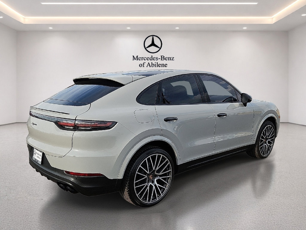 Used 2023 Porsche Cayenne Platinum Edition AWD/4WD image 8