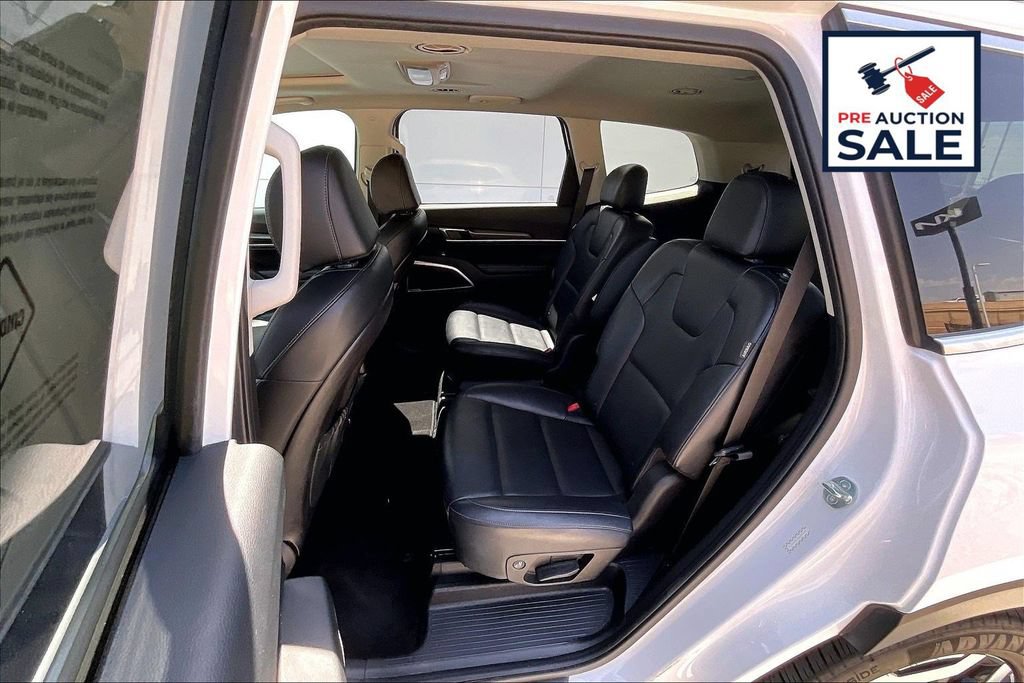Used 2025 Kia Telluride S AWD/4WD image 26