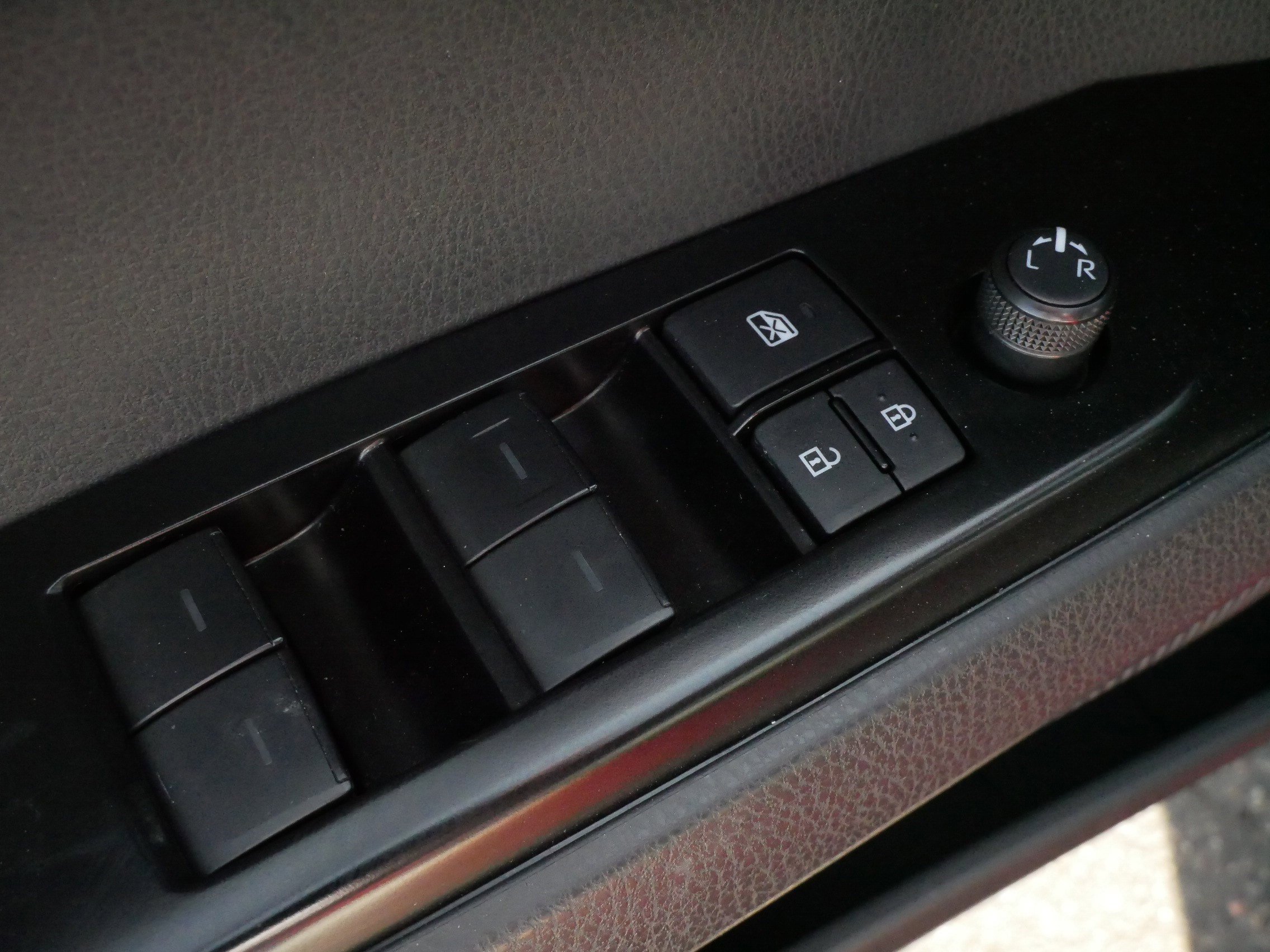 Certified 2025 Toyota Camry LE FWD image 19