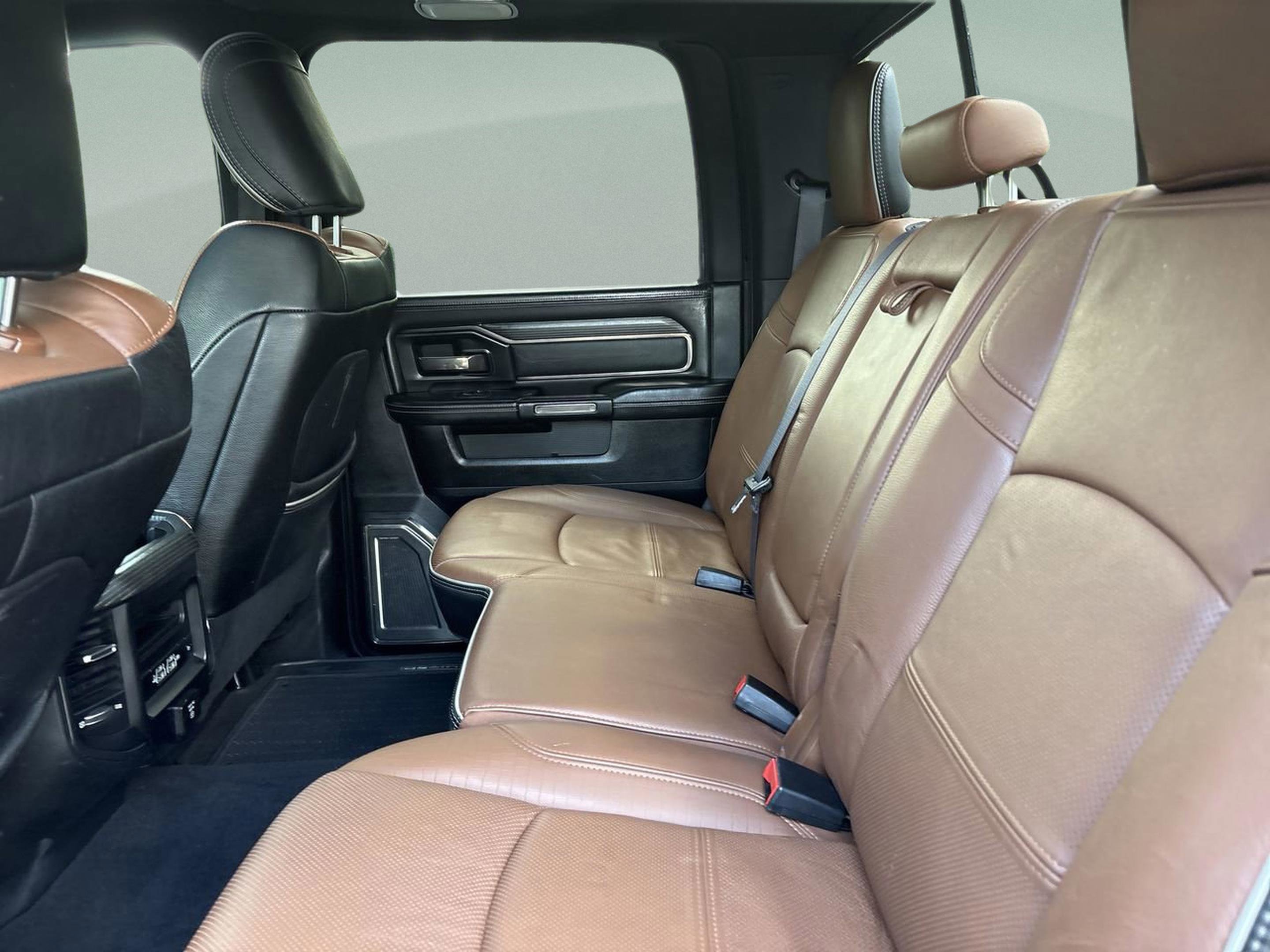 Used 2019 RAM 3500 Limited AWD/4WD image 18