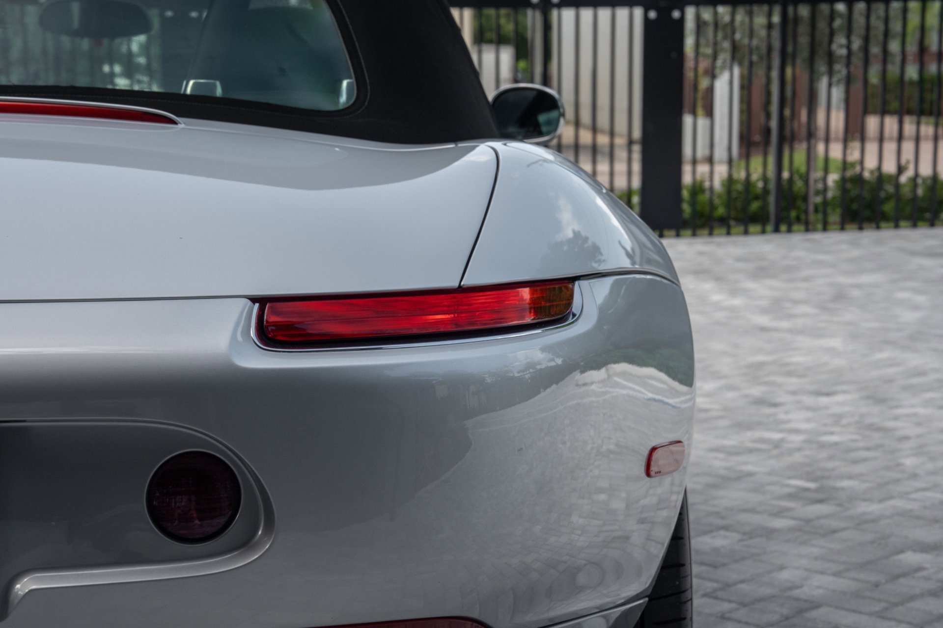 Used 2002 BMW Z8 RWD image 57