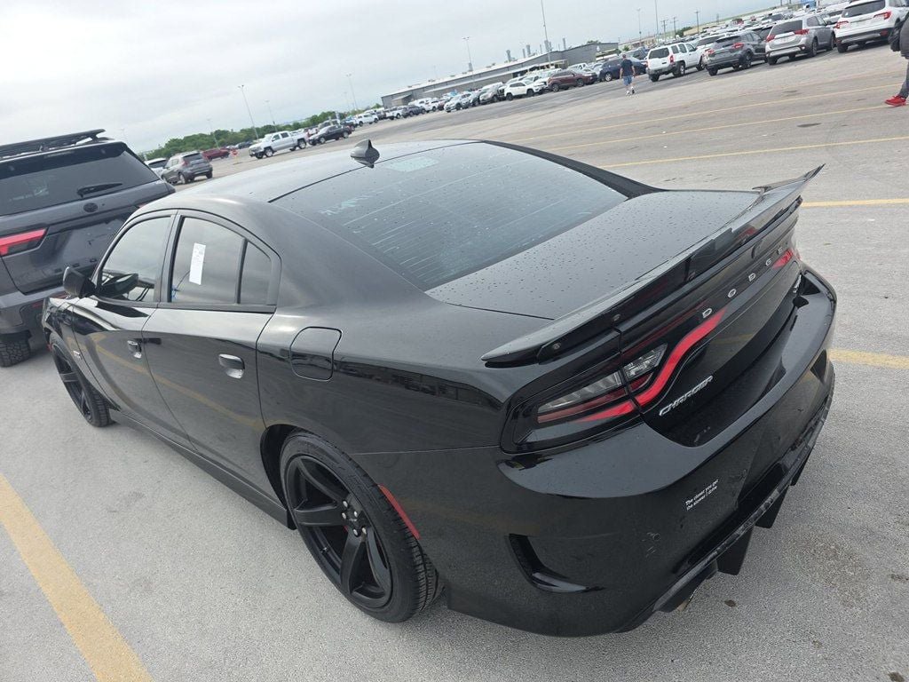 Used 2018 Dodge Charger SRT w/ Harman/Kardon Audio Group RWD image 3