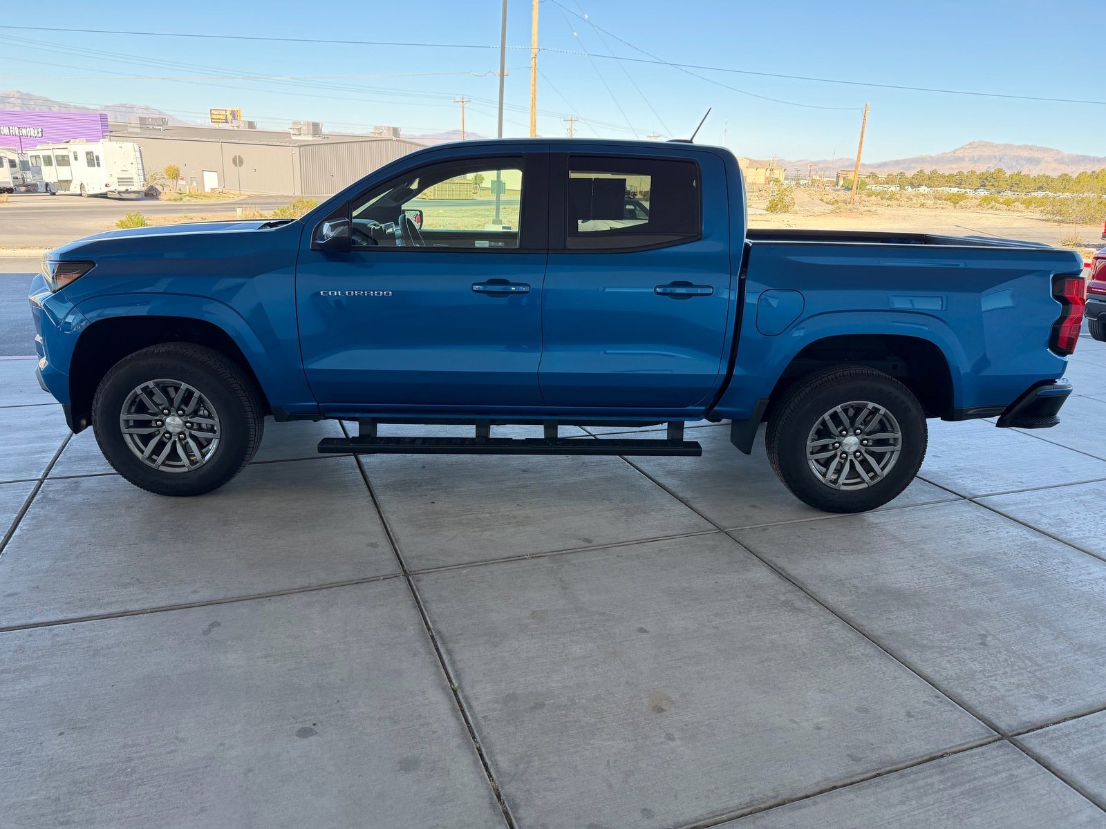 Used 2023 Chevrolet Colorado LT w/ LT Convenience Package image 6