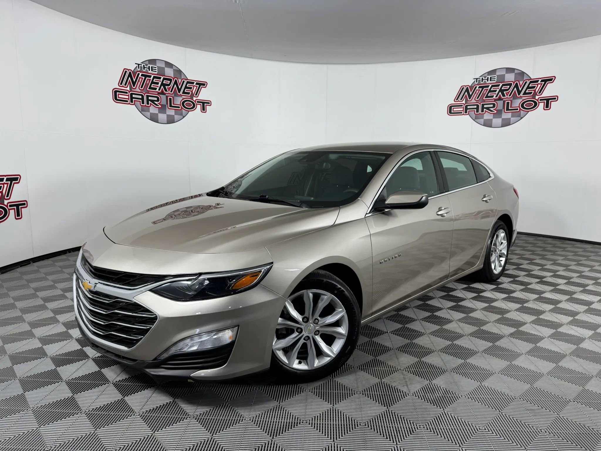 Used 2023 Chevrolet Malibu LT w/ Driver Confidence Package FWD image 1