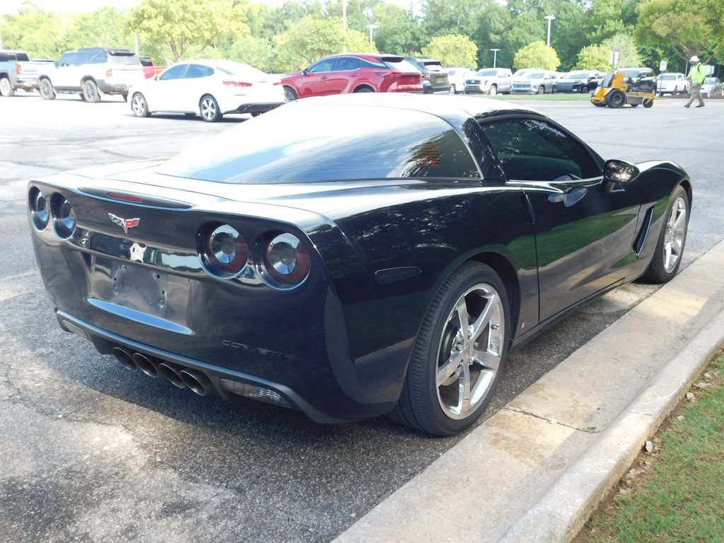 Used 2009 Chevrolet Corvette Coupe w/ Preferred Equipment Group RWD image 4