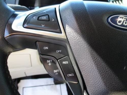 Used 2024 Ford Edge Titanium image 16