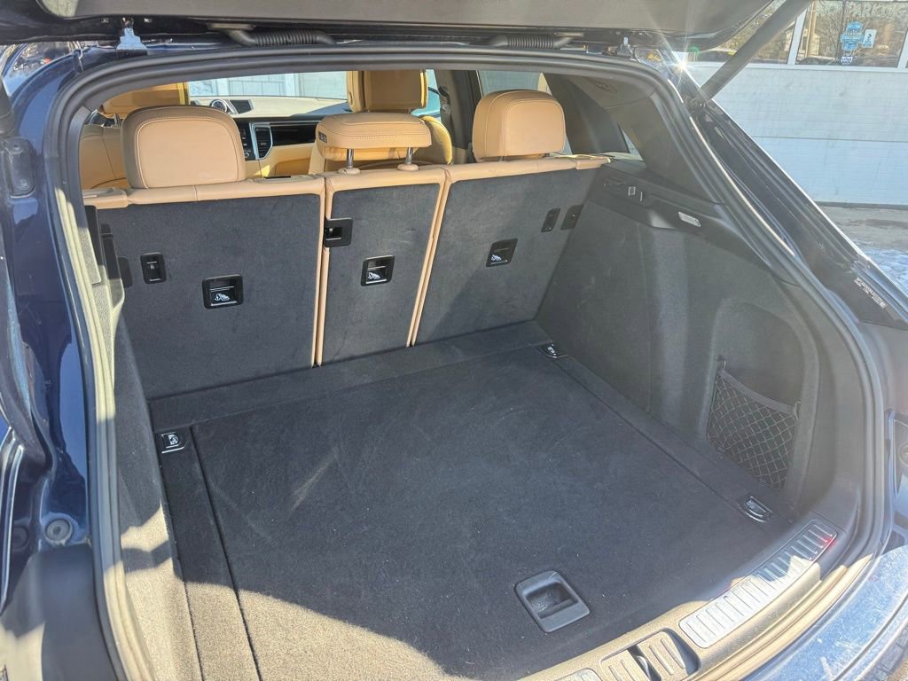 Used 2017 Porsche Macan S image 34