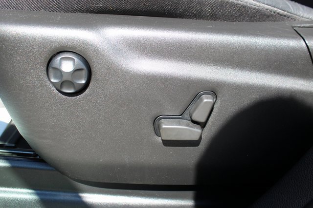 Used 2021 Jeep Grand Cherokee Laredo X image 11