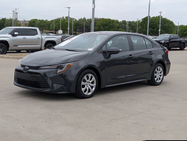 Used 2023 Toyota Corolla LE image 9