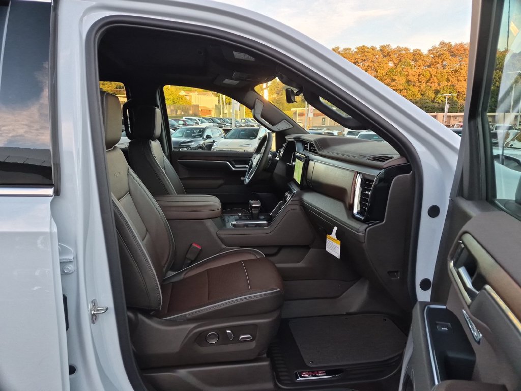 New 2026 GMC Sierra 1500 Denali AWD/4WD image 36