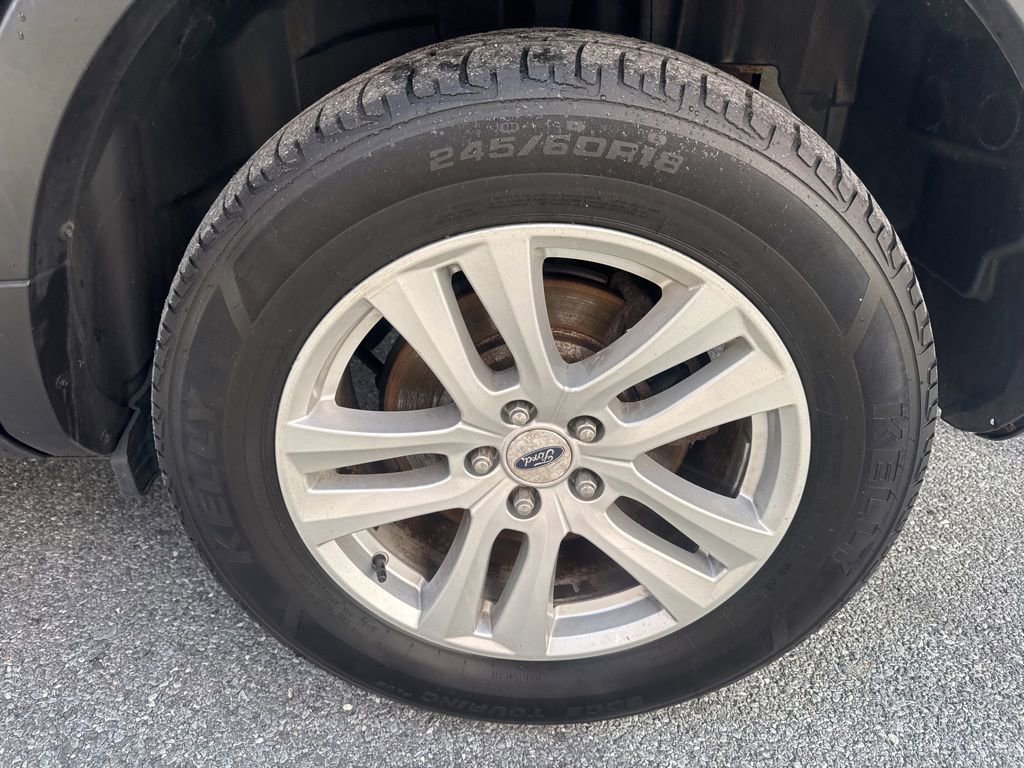 Used 2018 Ford Explorer XLT w/ Equipment Group 202A image 11