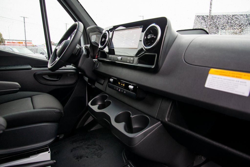 New 2026 Mercedes-Benz Sprinter 2500 image 13