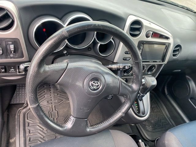 Used 2005 Toyota Matrix AWD image 11