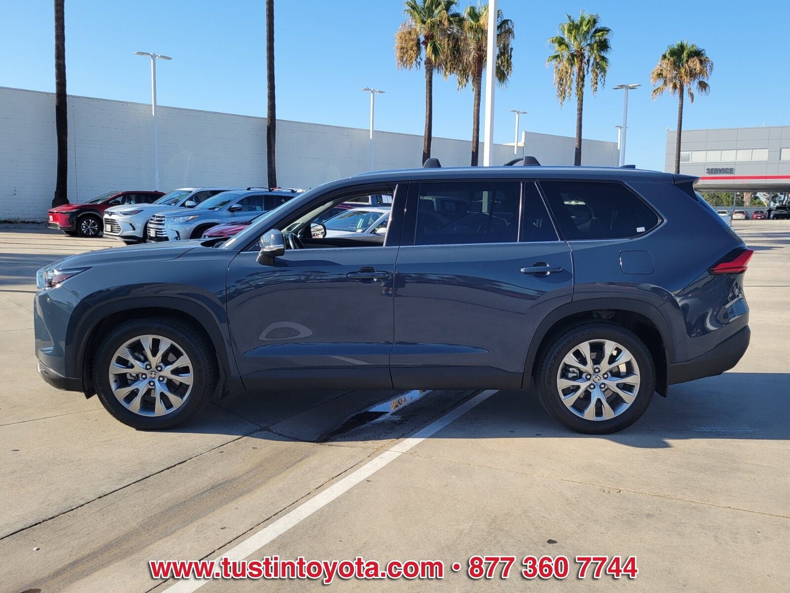 Used 2024 Toyota Grand Highlander Limited image 2