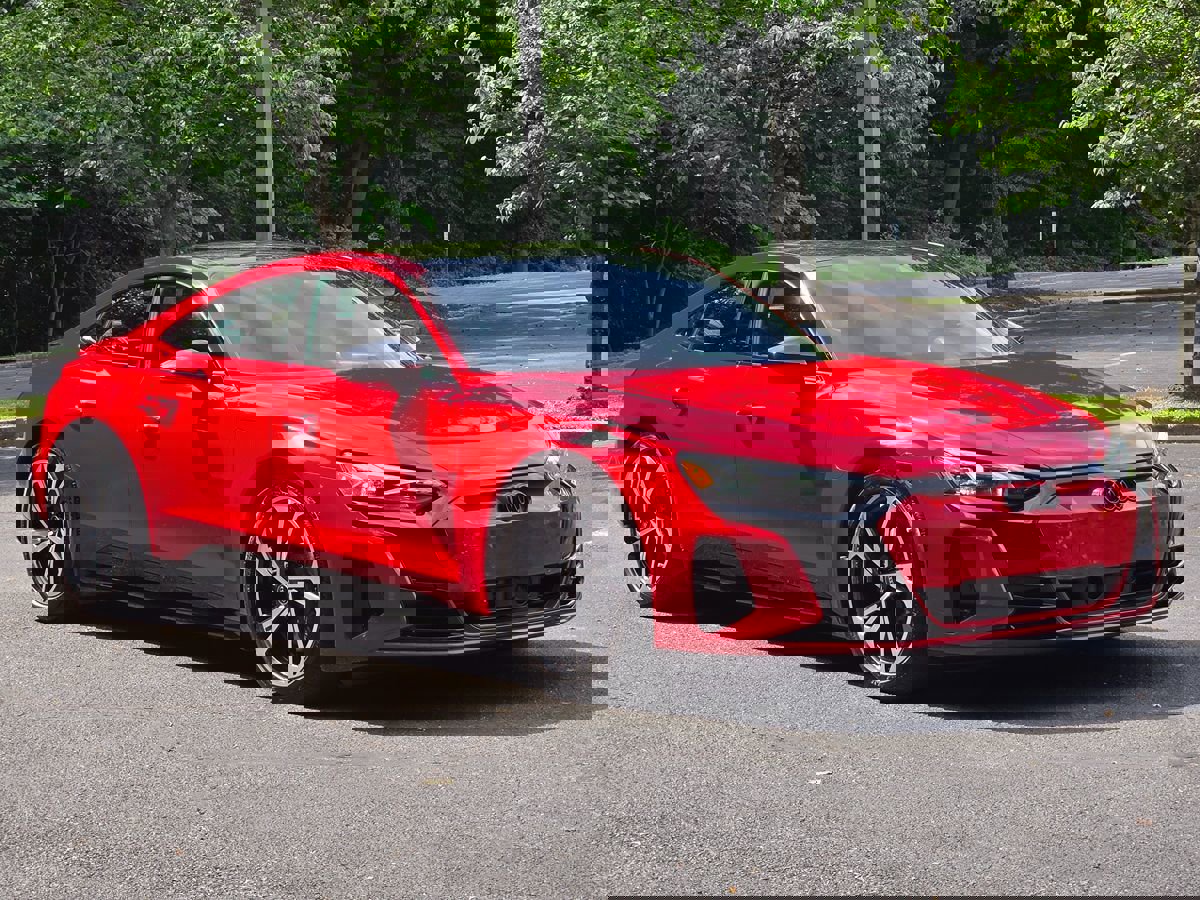 Used 2024 Audi e-tron GT Premium Plus w/ Performance Package image 8