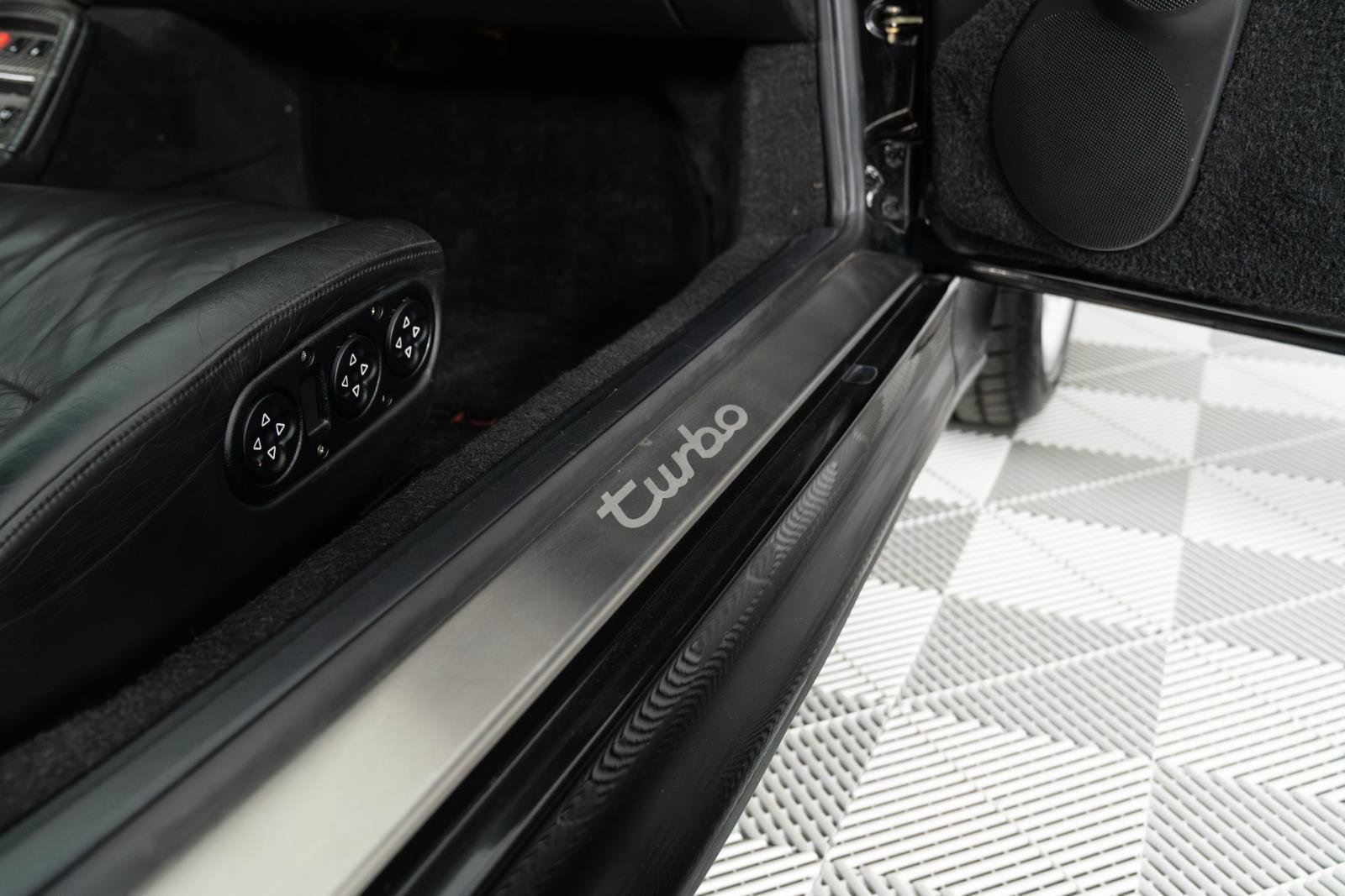 Used 1996 Porsche 911 Turbo RWD image 13