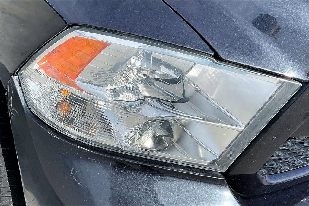 Used 2017 RAM 1500 Express image 29