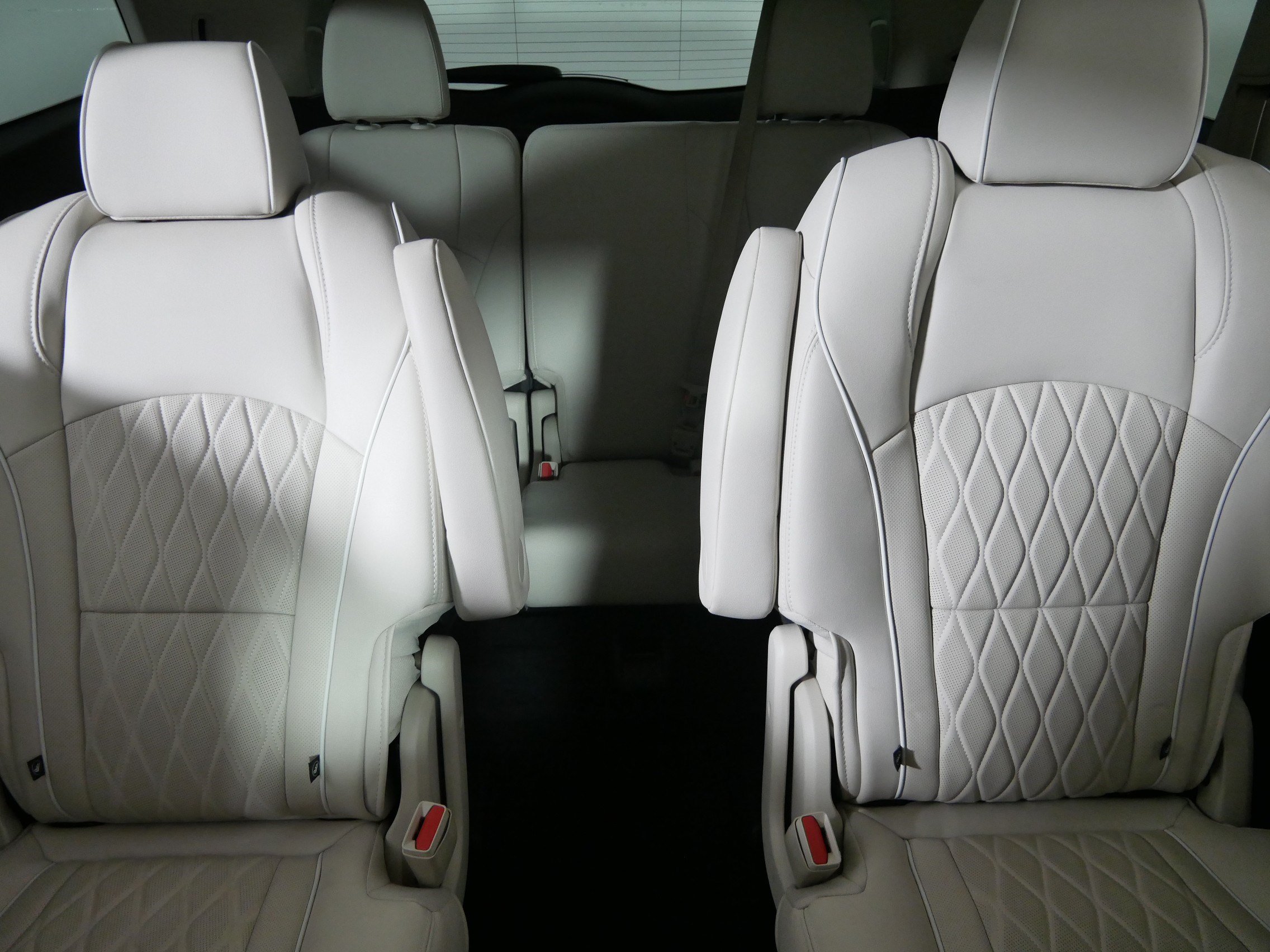 Certified 2023 Buick Enclave Avenir w/ Avenir Technology Package AWD/4WD image 13