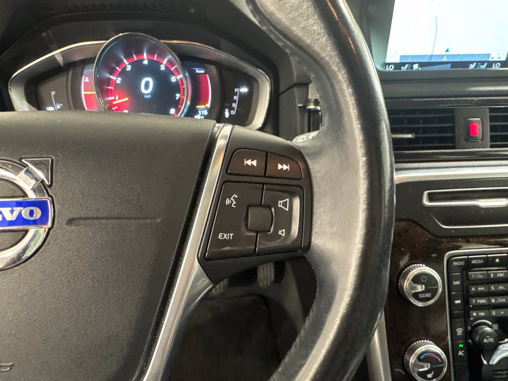 Used 2015 Volvo XC70 3.2 Premier AWD/4WD image 10
