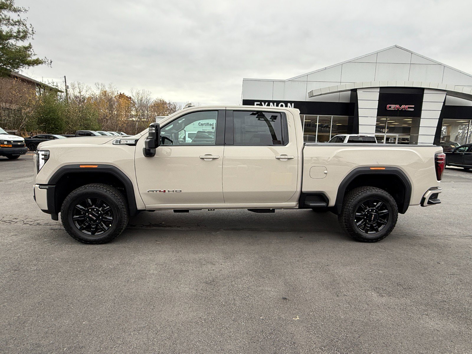 New 2026 GMC Sierra 3500 AT4 image 2