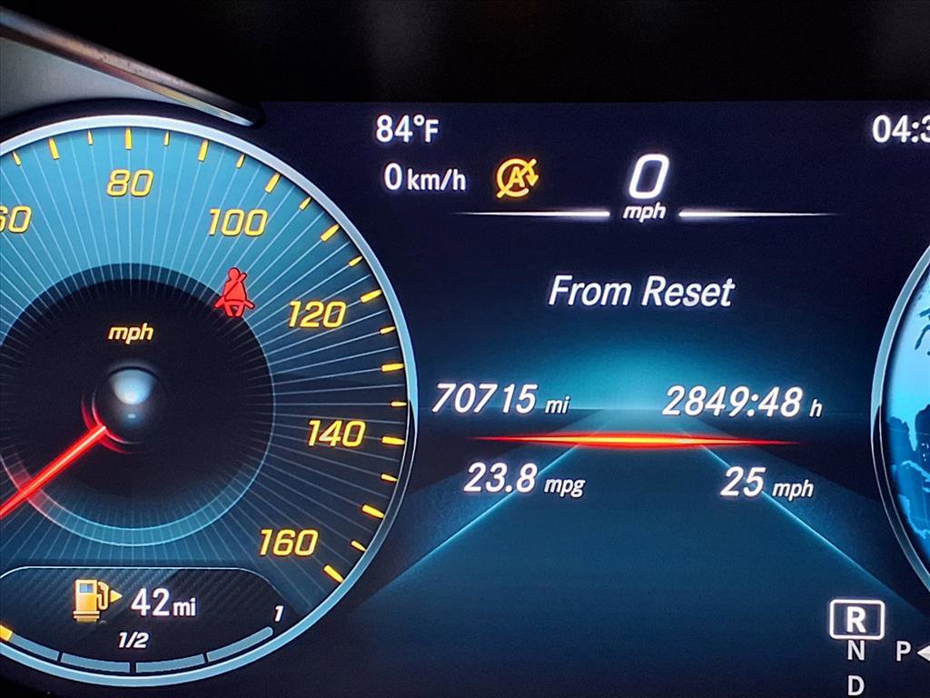 Used 2022 Mercedes-Benz GLC 300 4MATIC image 31