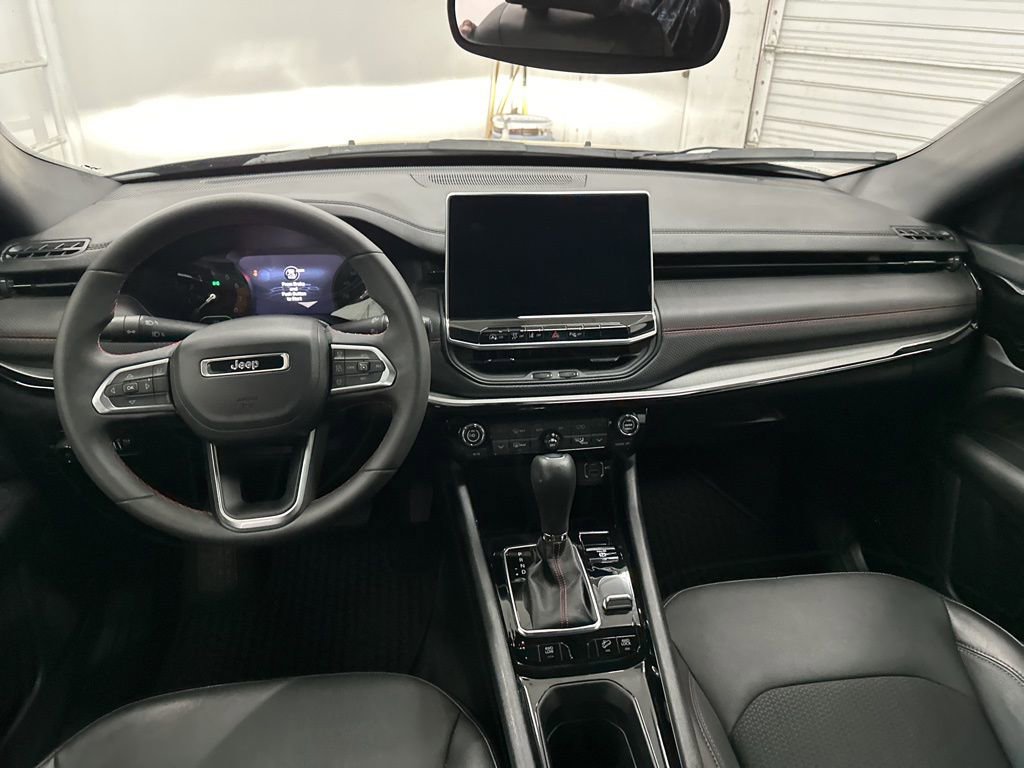 Used 2023 Jeep Compass Trailhawk image 20