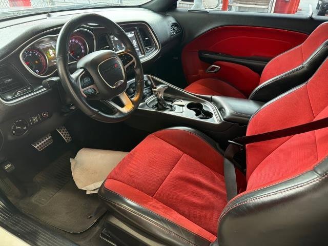 Used 2018 Dodge Challenger R/T Scat Pack w/ Leather Interior Group RWD image 5