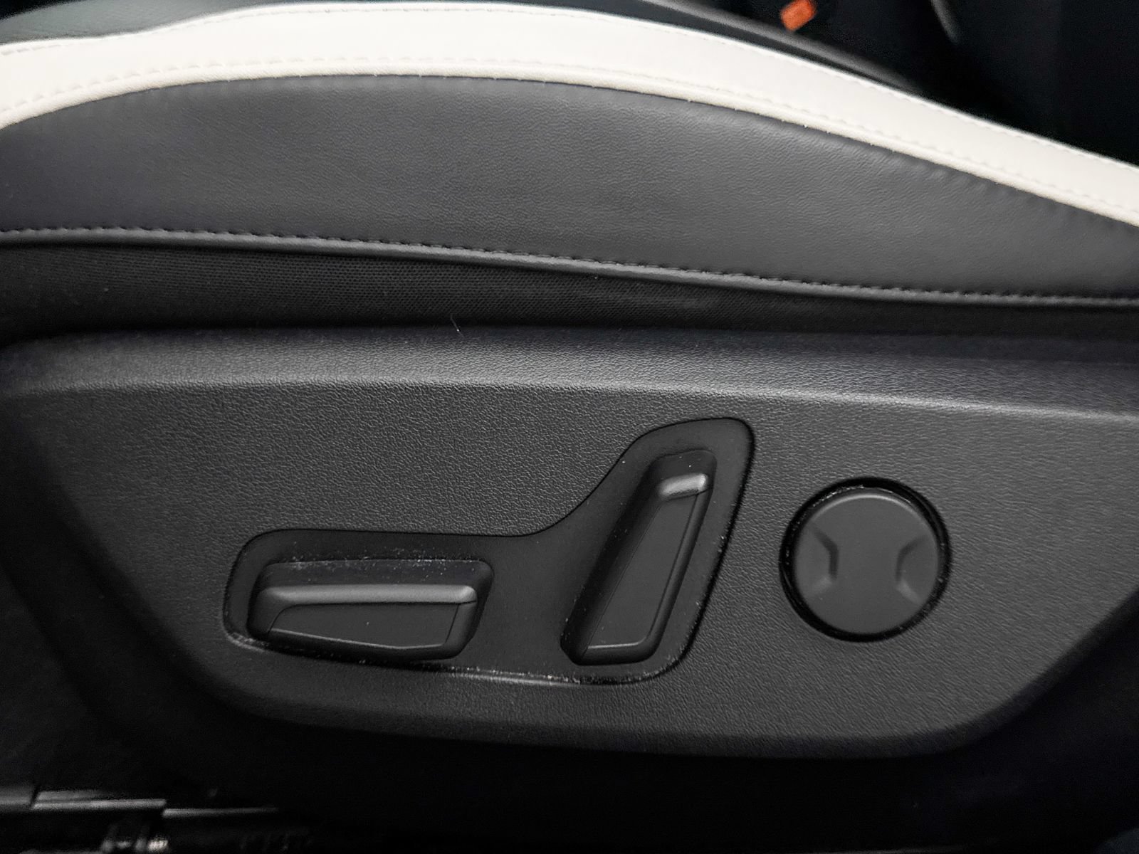 Certified 2024 Kia EV6 GT-Line RWD image 32