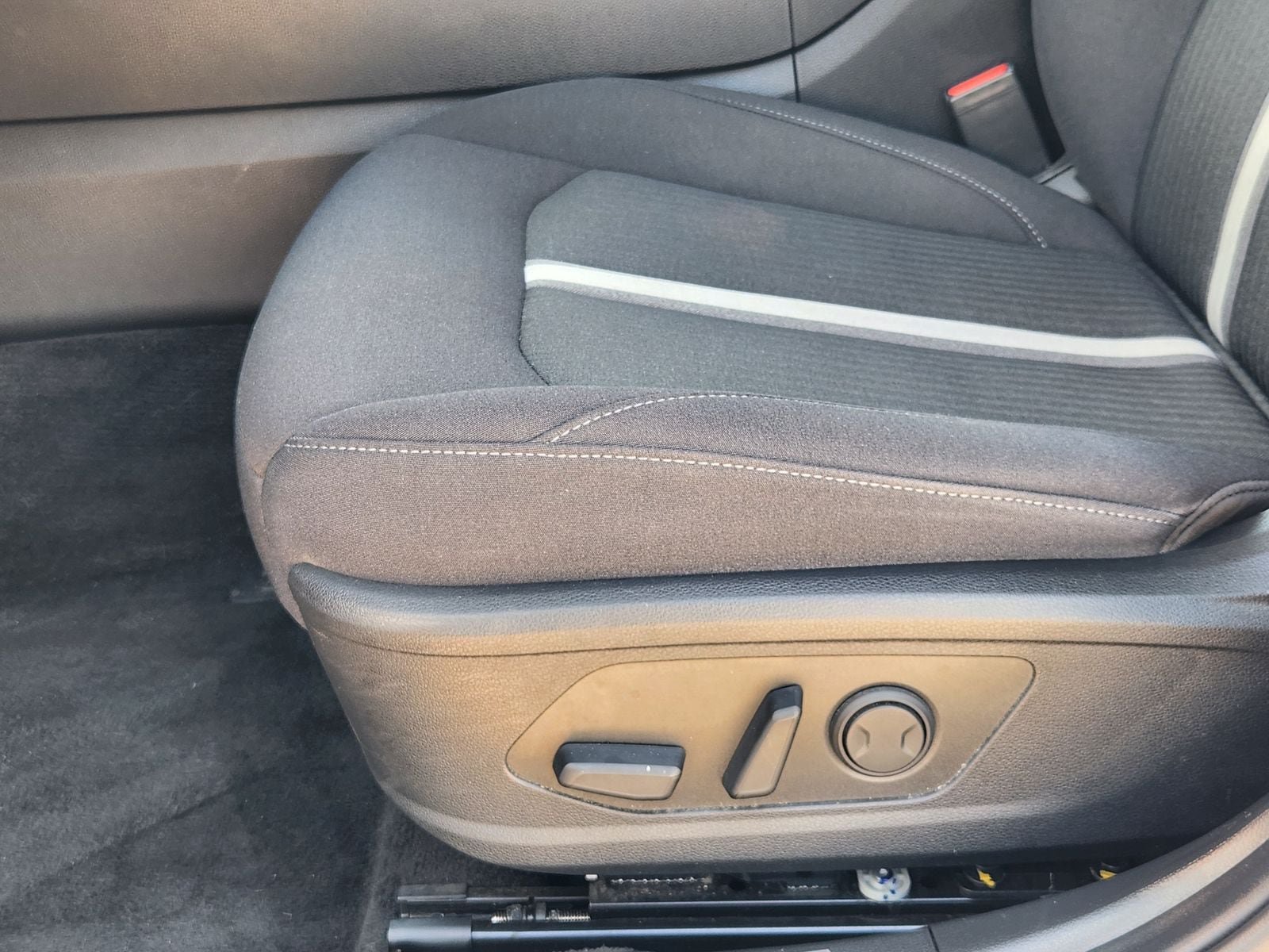 Used 2025 Hyundai Sonata SEL FWD image 34