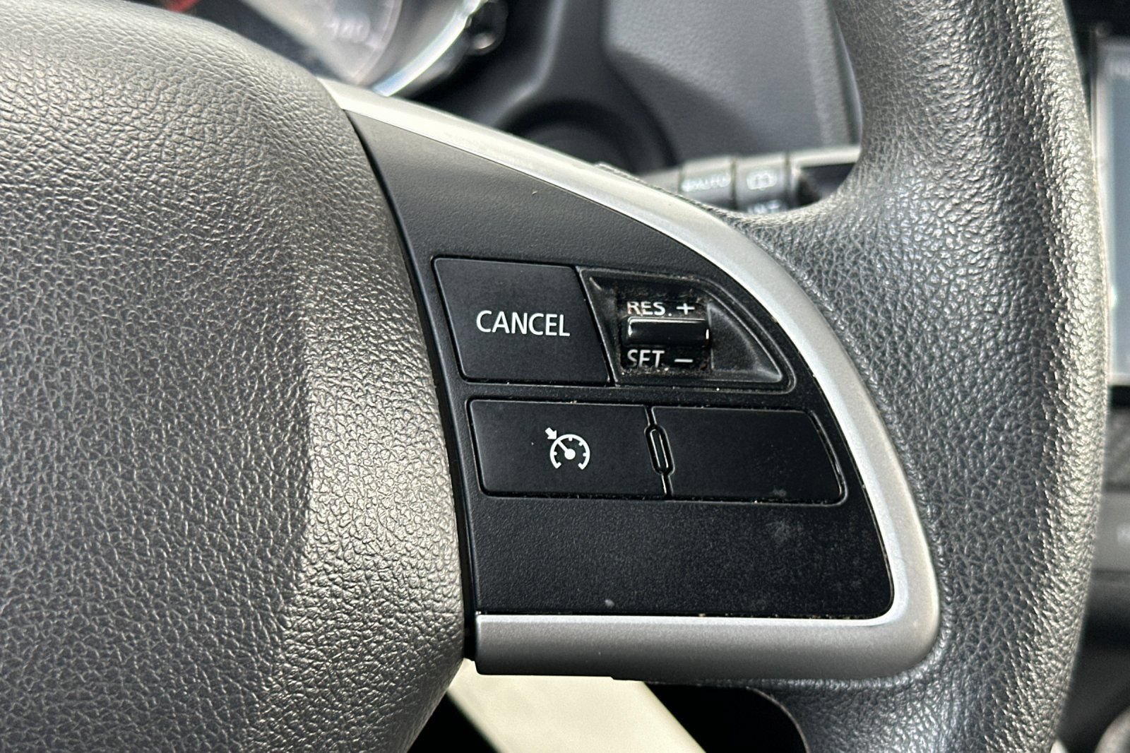 Used 2022 Mitsubishi Outlander Sport ES FWD image 25