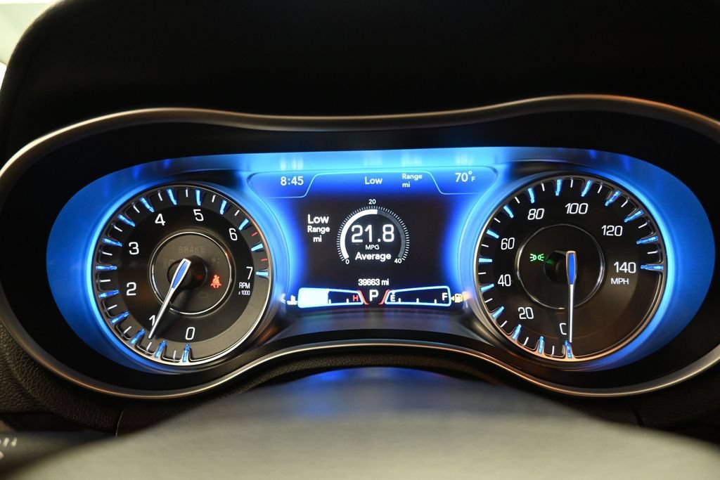 Used 2023 Chrysler 300 Touring w/ Safetytec Plus Group RWD image 34