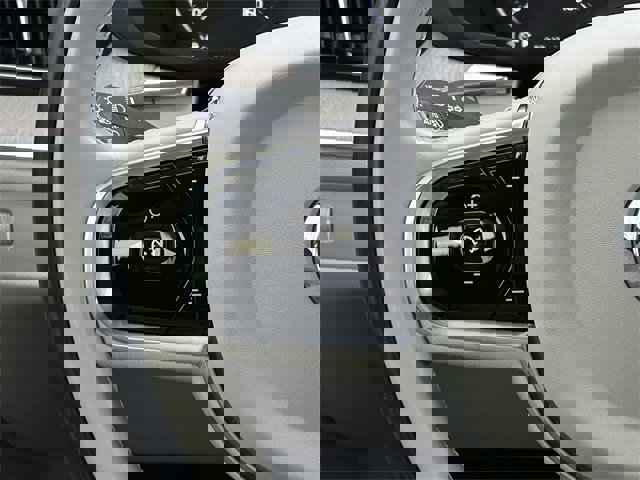 Used 2021 Volvo XC60 T5 Inscription w/ Advanced Package image 15