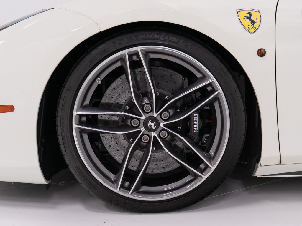 Used 2018 Ferrari 488 Spider RWD image 48