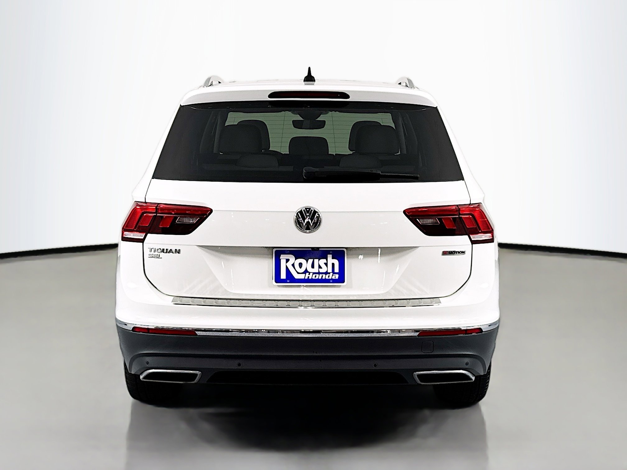 Used 2021 Volkswagen Tiguan SEL w/ 3rd Row Seat Package AWD/4WD image 6